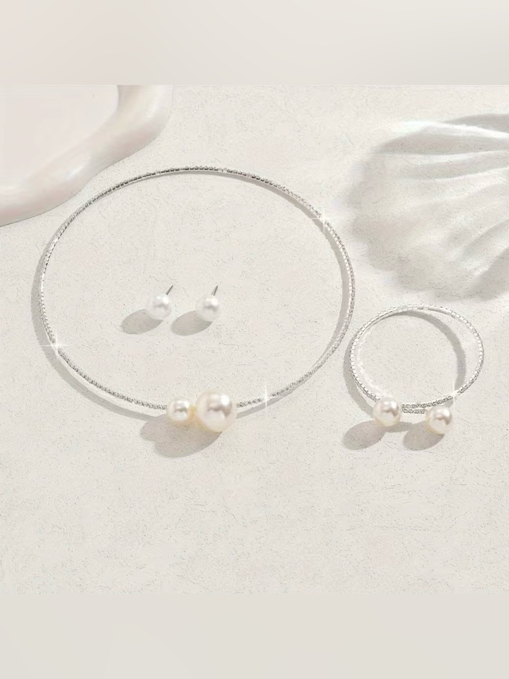 NEW! 4 Piece Set.  Elegant Pearl Accent Necklace, Bracelet and Earrings Set 🤍 - Picture 2 of 5